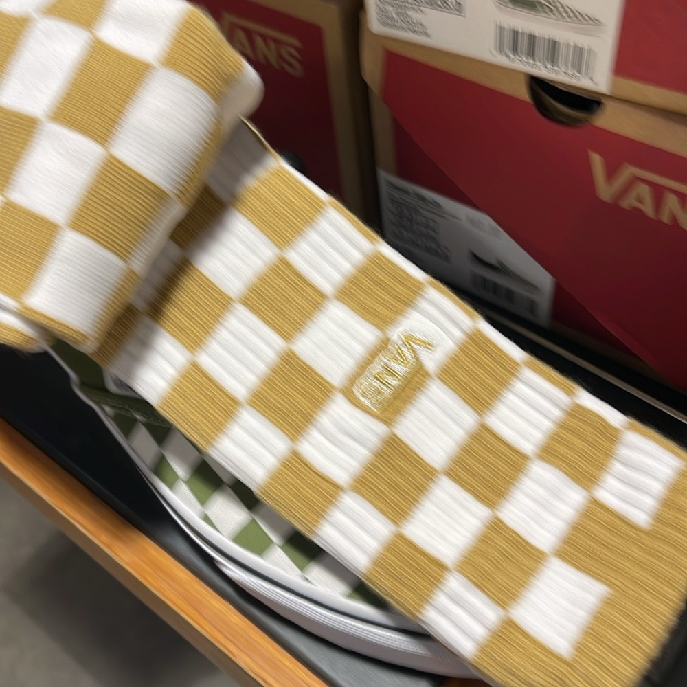 VANS "Off The Wall" socks Checkerboard 
NWT (1 pair) - Picture 9 of 16